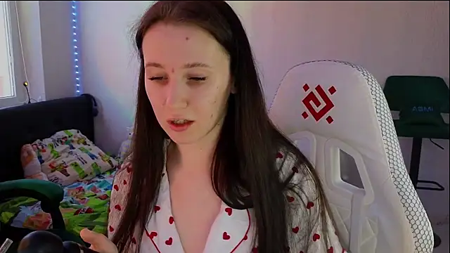 mon lola online show from 14, 3, 2025