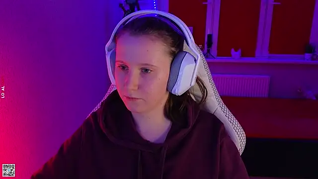 mon lola online show from 24, 10, 2025