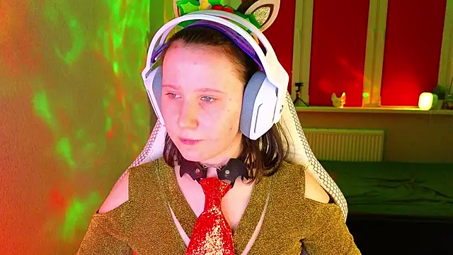 mon lola online show from 15, 12, 2025