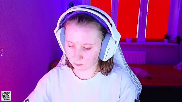 mon lola online show from 24, 11, 2025