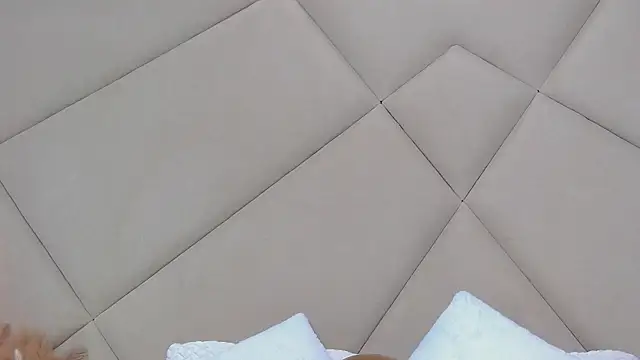 RubyLuxee online show from 10, 3, 2025