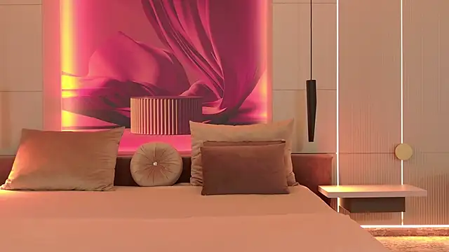 RubyLuxee online show from 10, 1, 2026