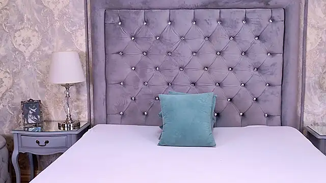 LexiRiley online show from 4, 3, 2026