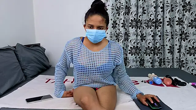 Tatoo girl online show from 18, 5, 2026
