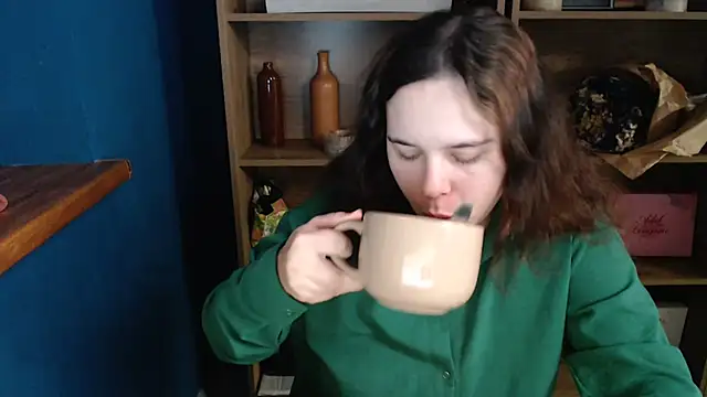 mini girly online show from 20, 10, 2025