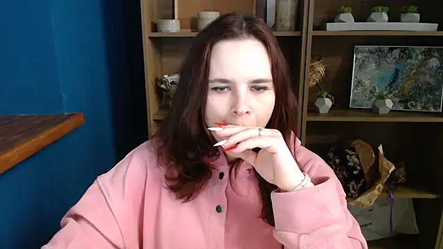 mini girly online show from 19, 2, 2025