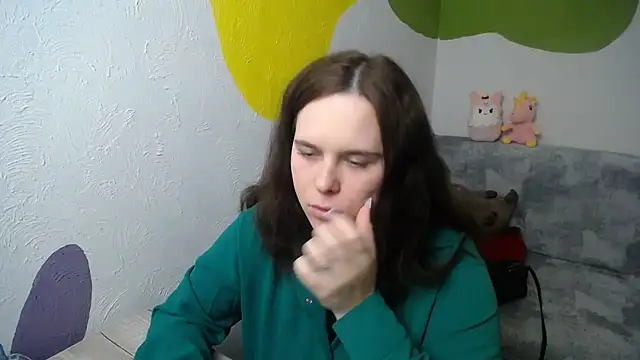 mini girly online show from 13, 11, 2025