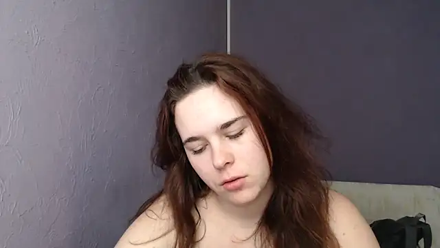 mini girly online show from 27, 2, 2025