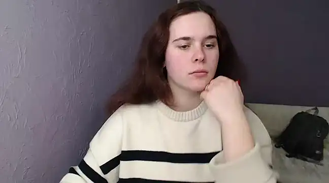 mini girly online show from 25, 2, 2025