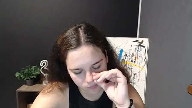 mini girly online show from 26, 9, 2025