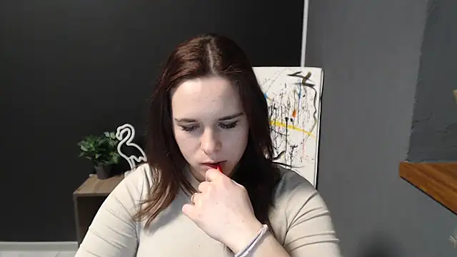 mini girly online show from 13, 2, 2025