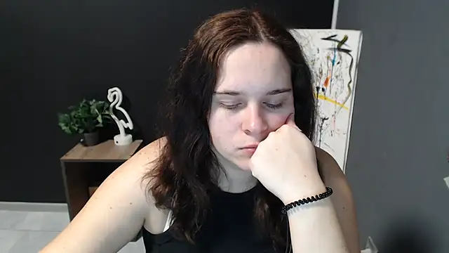 mini girly online show from 30, 10, 2025