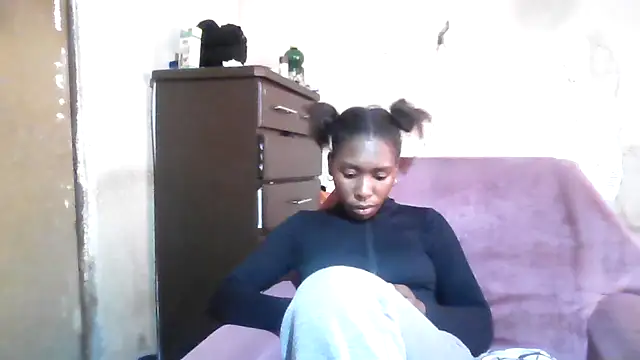 Hotdaily04 online show from 19, 9, 2025