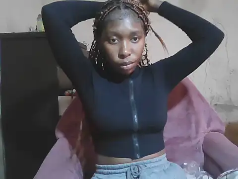 Hotdaily04 online show from 3, 10, 2025