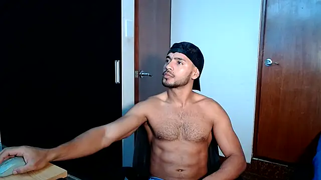 HOTLATINO2025 online show from 23, 7, 2026