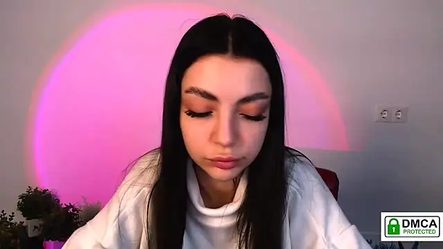 Lexi Jous online show from 8, 11, 2025