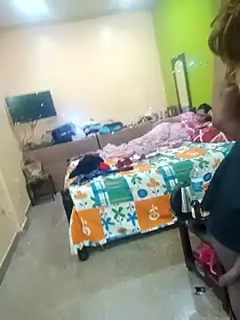 Snapshot of Divyajuicybigcock chatting on 23, 9, 2025 Divyajuicybigcock online show from 23, 9, 2025