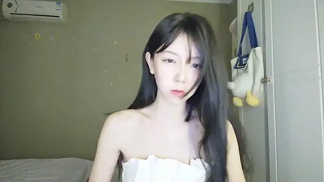 Snapshot of Ciri-CC chatting on 4, 4, 2026 Ciri-CC online show from 4, 4, 2026
