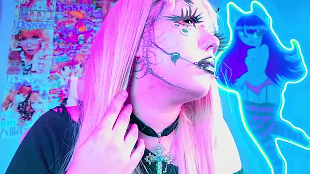 LaytonBox online show from 10, 3, 2025