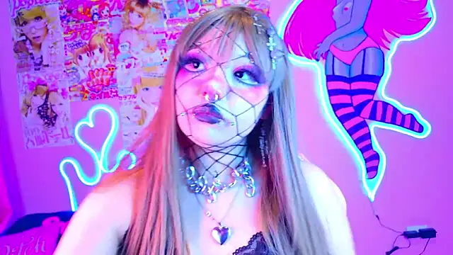 LaytonBox online show from 11, 3, 2025