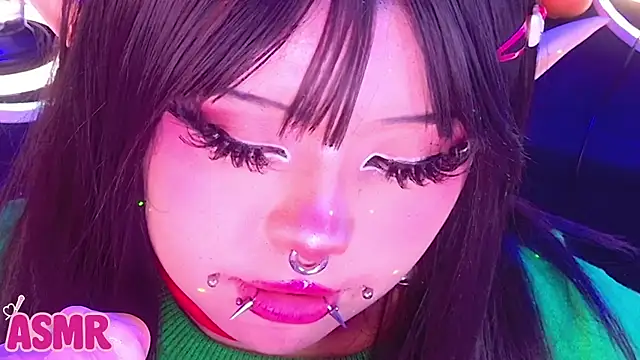 LaytonBox online show from 19, 12, 2025