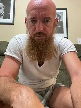 Snapshot of 32XRedBeard chatting on 21, 6, 2026 32XRedBeard online show from 21, 6, 2026