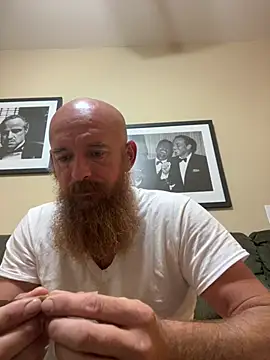 Snapshot of 32XRedBeard chatting on 7, 6, 2026 32XRedBeard online show from 7, 6, 2026