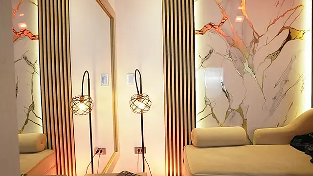 Emma Walkerr  online show from 7, 2, 2026