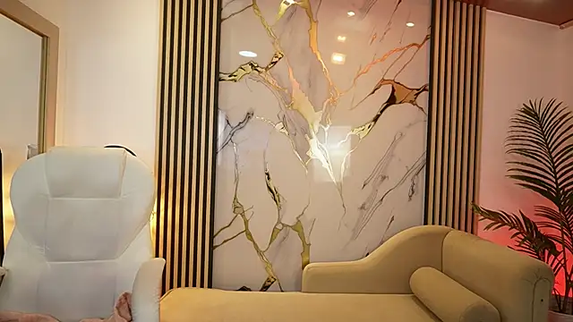 Emma Walkerr  online show from 10, 4, 2026