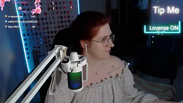 LesyaOxi online show from 4, 2, 2025