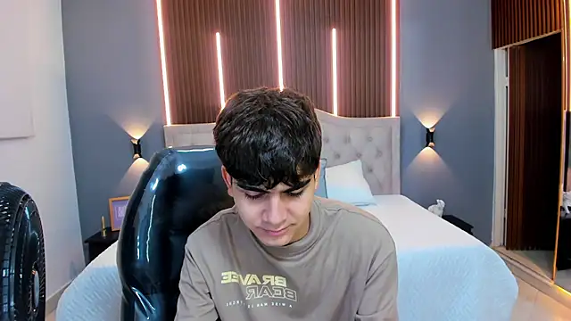 Tommy18   online show from 16, 9, 2025