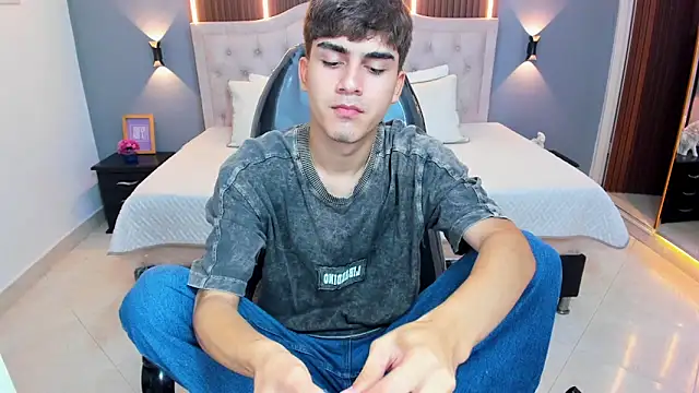 Snapshot of Tommy18__ chatting on 21, 2, 2026 Tommy18 online show from 21, 2, 2026