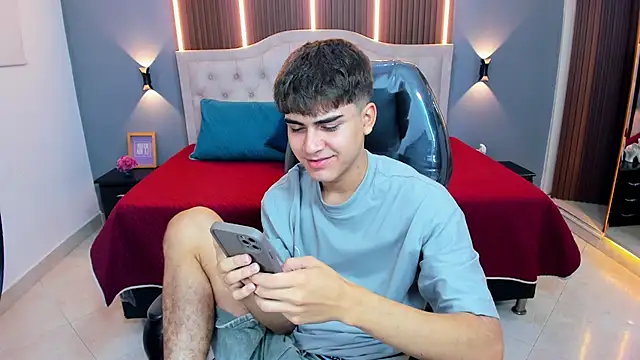 Snapshot of Tommy18__ chatting on 10, 2, 2026 Tommy18 online show from 10, 2, 2026