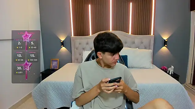 Tommy18   online show from 14, 10, 2025