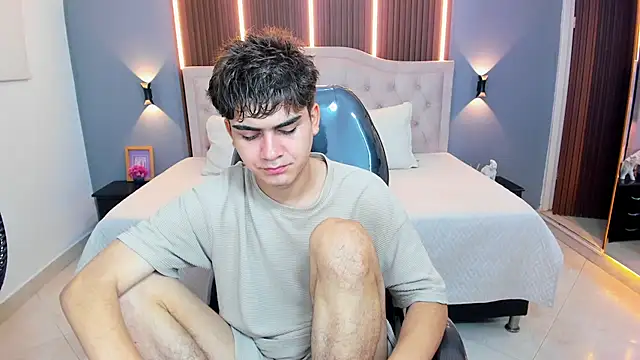 Tommy18   online show from 10, 1, 2026