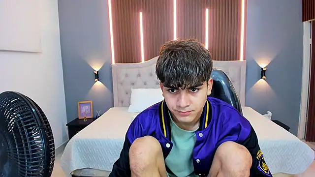 Tommy18   online show from 14, 9, 2025