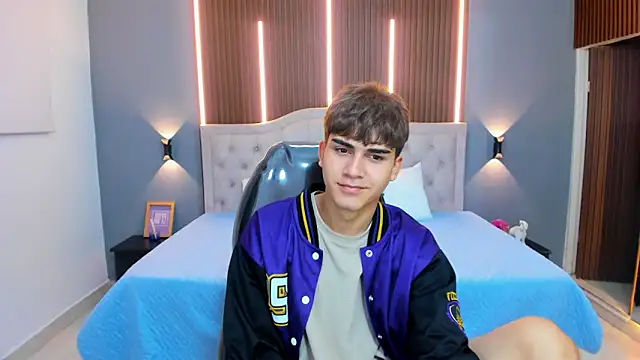 Tommy18   online show from 7, 11, 2025