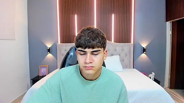 Tommy18   online show from 2, 11, 2025