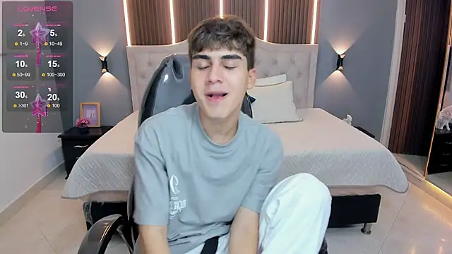 Snapshot of Tommy18__ chatting on 22, 2, 2026 Tommy18 online show from 22, 2, 2026