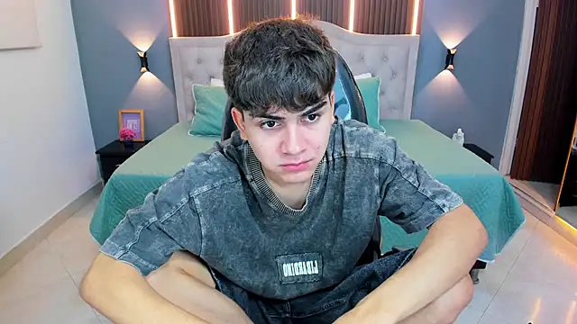 Snapshot of Tommy18__ chatting on 28, 2, 2026 Tommy18 online show from 28, 2, 2026