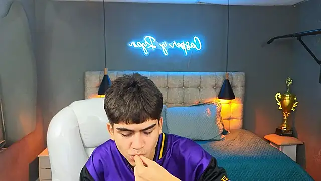 Tommy18   online show from 16, 3, 2025