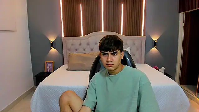 Tommy18   online show from 9, 11, 2025