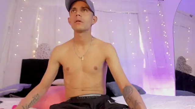 Bonny and carrot online show from 18, 11, 2025