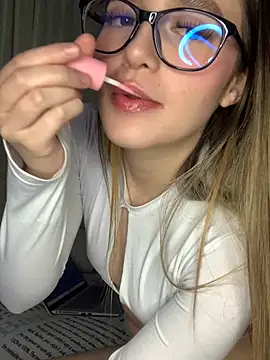 LunaShine  online show from 17, 1, 2025