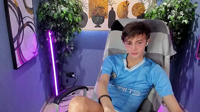 John Weasley online show from 25, 9, 2025