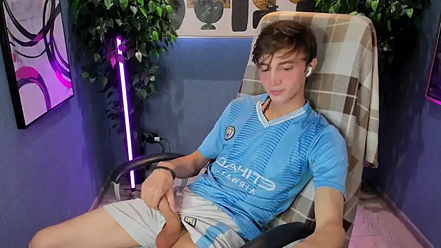 John Weasley online show from 13, 9, 2025