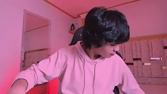 AllanYong18 online show from 16, 3, 2025