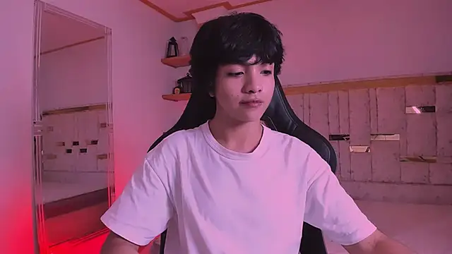 AllanYong18 online show from 19, 3, 2025