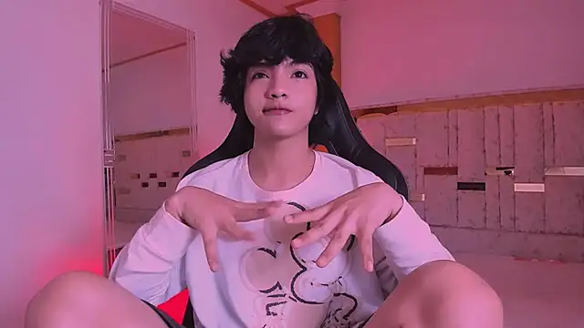 AllanYong18 online show from 14, 3, 2025