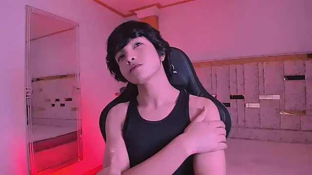 AllanYong18 online show from 17, 3, 2025